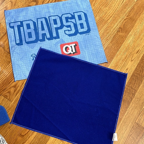 Kansas City Royals MLB ALDS Postseason baseball fan bundle, rally towel, cups - Picture 5 of 15